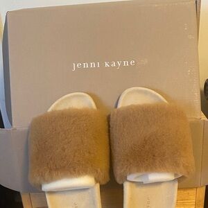 Jenni Kayne Genuine Shearling Slipper New in box. Size 39